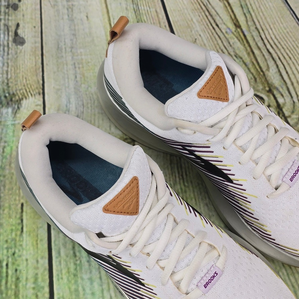 Brooks Levitate Running Shoes Womens 10 White Silver DNA AMP Athletic Sneakers - Picture 7 of 9